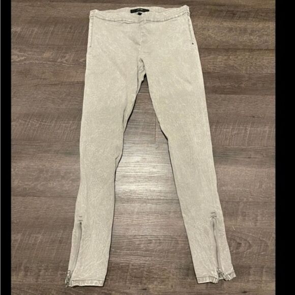 Joe’s Jeans THE LEGGINGS in stone gray - Picture 2 of 5